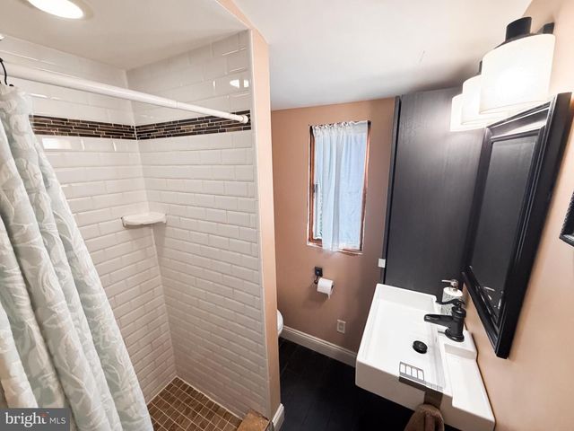 334 W BROAD ST, Hatfield, PA 19440