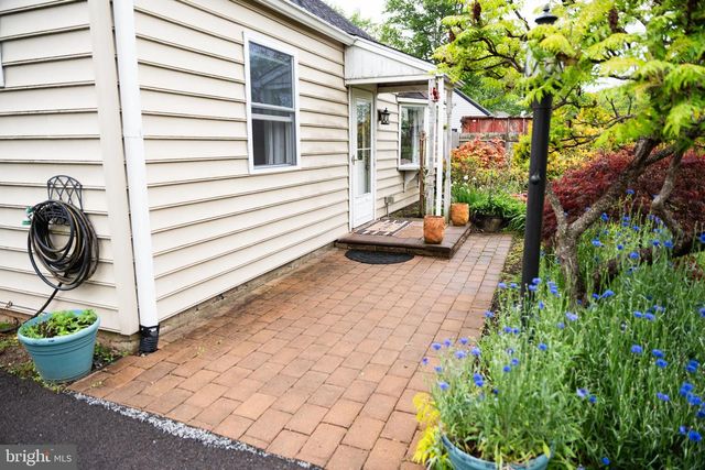 334 W BROAD ST, Hatfield, PA 19440