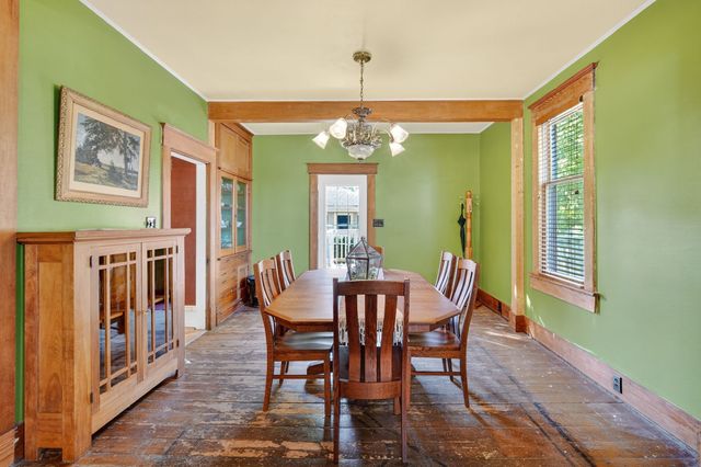 1007 N Howard Street, Indianola, IA 50125