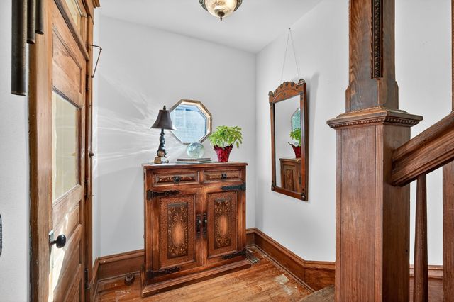 1007 N Howard Street, Indianola, IA 50125