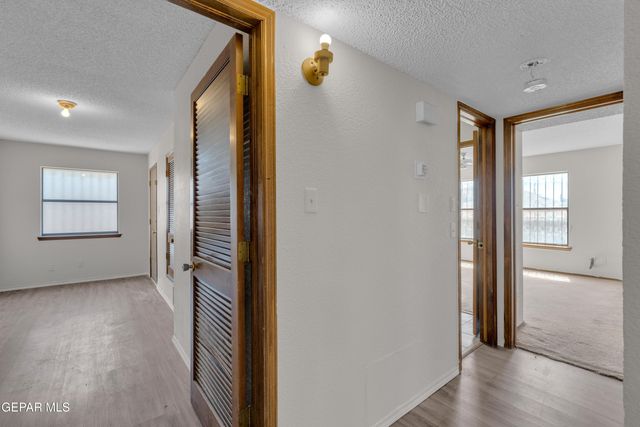10740 Pleasant Hill Drive, El Paso, TX 79924