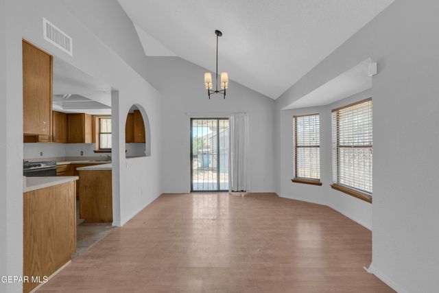 10740 Pleasant Hill Drive, El Paso, TX 79924