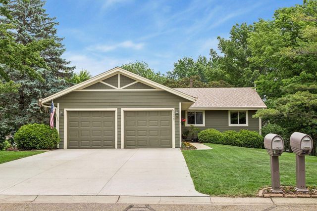 12725 Ethelton Way, Apple Valley, MN 55124