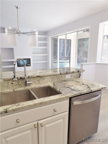 5774 N Lamp Post Drive, Beverly Hills, FL 34465