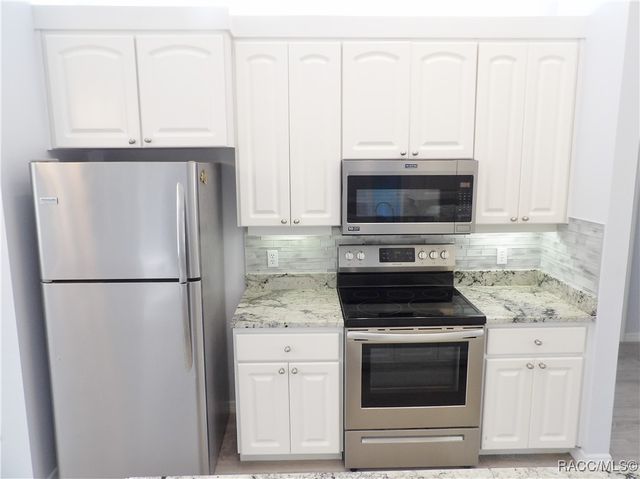 5774 N Lamp Post Drive, Beverly Hills, FL 34465