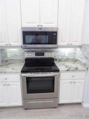 5774 N Lamp Post Drive, Beverly Hills, FL 34465