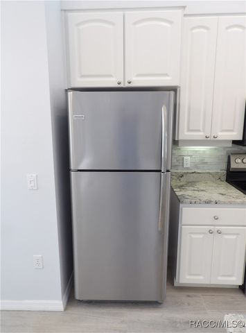 5774 N Lamp Post Drive, Beverly Hills, FL 34465