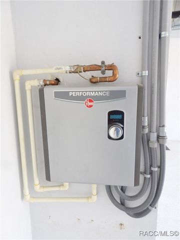 5774 N Lamp Post Drive, Beverly Hills, FL 34465