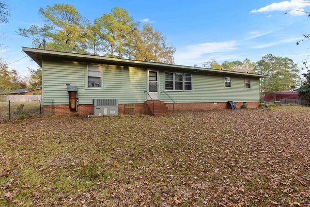 89 Jordan Drive, Hawkinsville, GA 31036