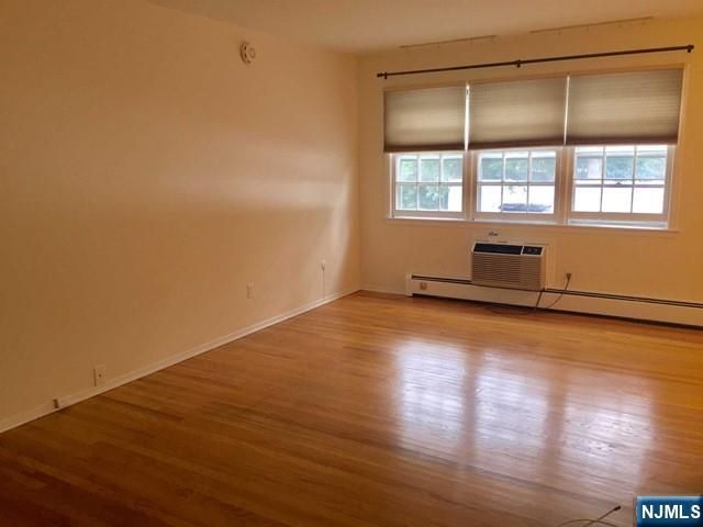 712 Cedar Lane 2, Teaneck, NJ 07666