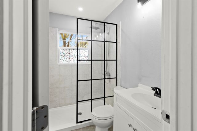 3914 Shelley Boulevard, Dallas, TX 75211