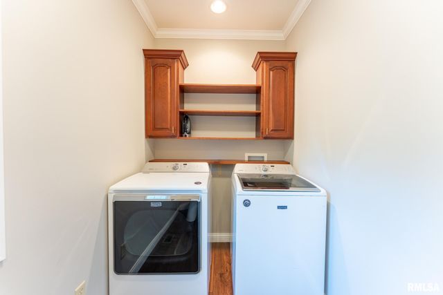 306 ARBOR Drive, Carterville, IL 62918