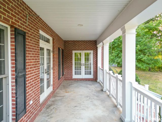 306 ARBOR Drive, Carterville, IL 62918