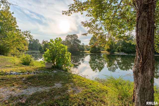 306 ARBOR Drive, Carterville, IL 62918