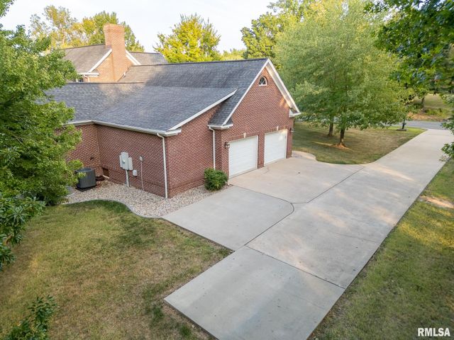 306 ARBOR Drive, Carterville, IL 62918