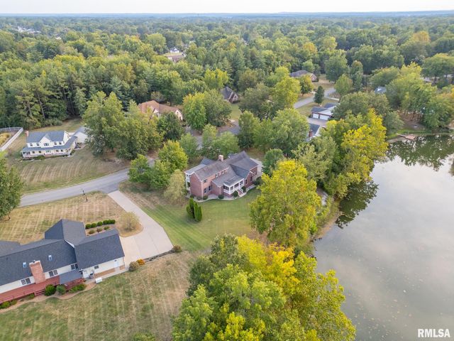 306 ARBOR Drive, Carterville, IL 62918