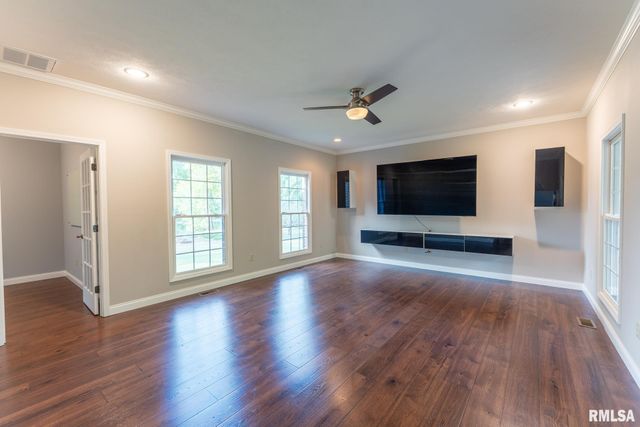 306 ARBOR Drive, Carterville, IL 62918