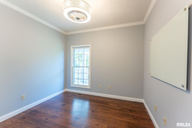 306 ARBOR Drive, Carterville, IL 62918