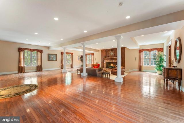 1390 OLD JACKSONVILLE, Ivyland, PA 18974
