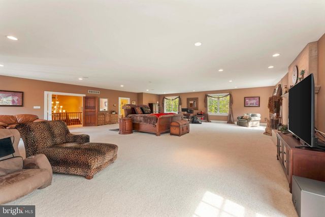 1390 OLD JACKSONVILLE, Ivyland, PA 18974