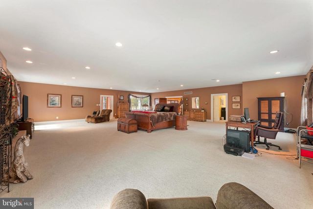 1390 OLD JACKSONVILLE, Ivyland, PA 18974