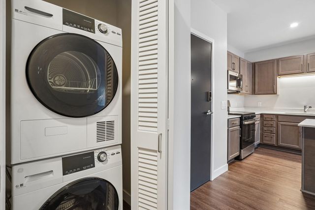 2645 Burton Road 3-2, Ann Arbor, MI 48104