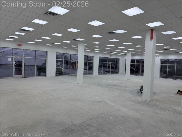 27333 Van Dyke Avenue, Warren, MI 48093