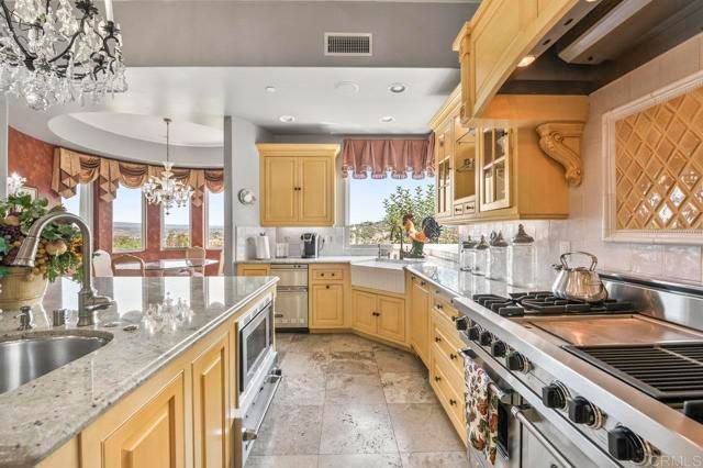 30002 Via Maria Elena, Bonsall, CA 92003