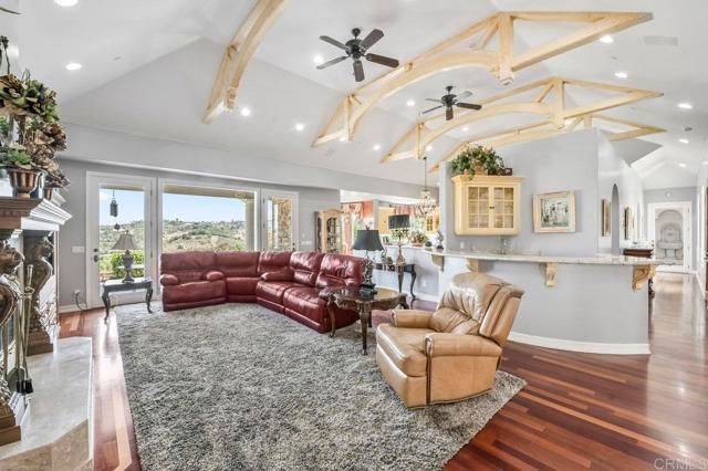 30002 Via Maria Elena, Bonsall, CA 92003