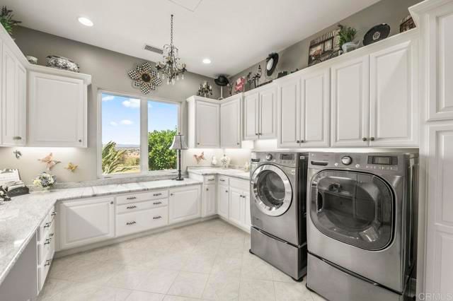 30002 Via Maria Elena, Bonsall, CA 92003