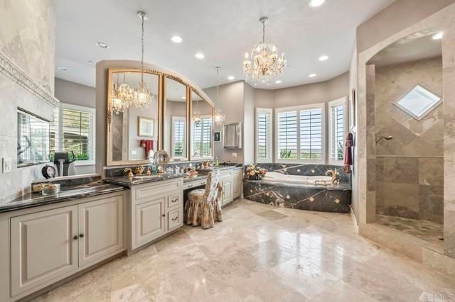 30002 Via Maria Elena, Bonsall, CA 92003