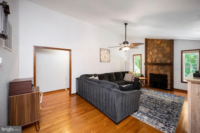 124 REPUBLIC AVE, Locust Grove, VA 22508