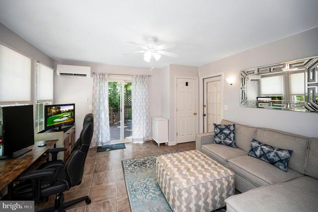 124 REPUBLIC AVE, Locust Grove, VA 22508