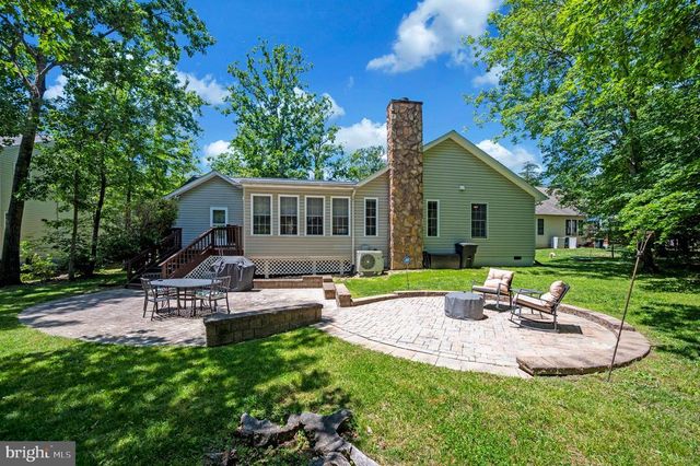 124 REPUBLIC AVE, Locust Grove, VA 22508