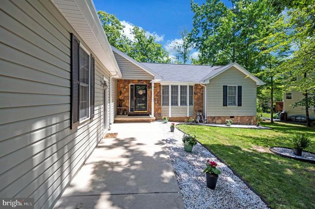 124 REPUBLIC AVE, Locust Grove, VA 22508