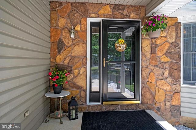 124 REPUBLIC AVE, Locust Grove, VA 22508