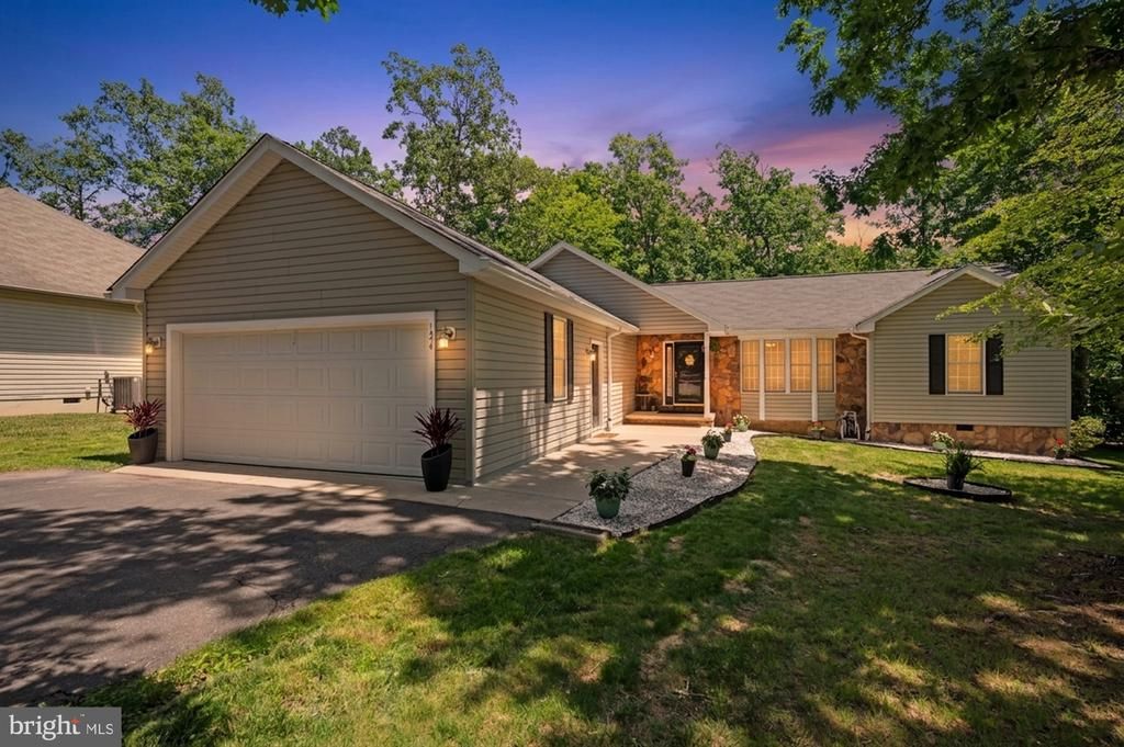 124 REPUBLIC AVE, Locust Grove, VA 22508