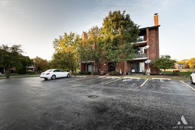 9910 Treetop Drive 3904, Orland Park, IL 60462