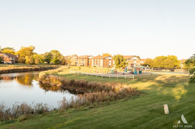 9910 Treetop Drive 3904, Orland Park, IL 60462