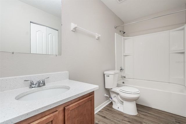 7220 RUNDLEWAY COURT, Orlando, FL 32818