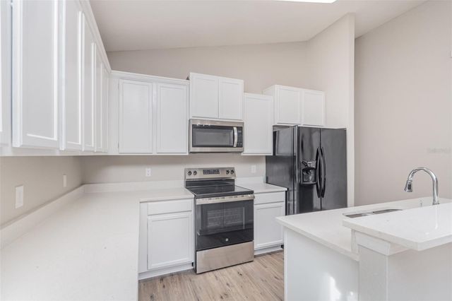 7220 RUNDLEWAY COURT, Orlando, FL 32818