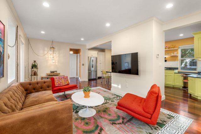 34 Marion Ave, Norwood, MA 02062