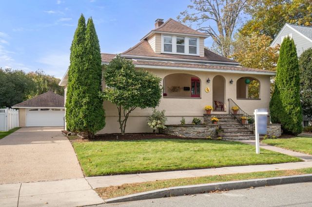 34 Marion Ave, Norwood, MA 02062