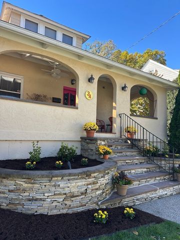 34 Marion Ave, Norwood, MA 02062