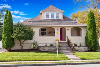 34 Marion Ave, Norwood, MA 02062