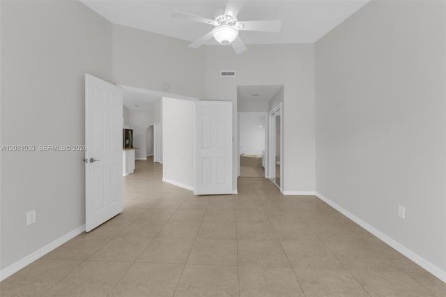 10635 NW 54th St, Doral, FL 33178