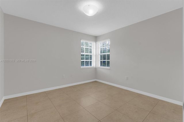 10635 NW 54th St, Doral, FL 33178