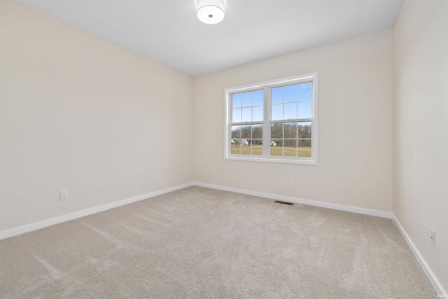 1004 E Hawthorn Lane, Columbia City, IN 46725