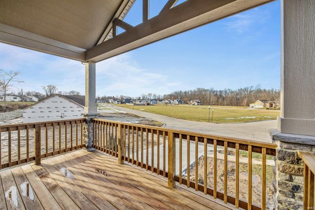 1004 E Hawthorn Lane, Columbia City, IN 46725