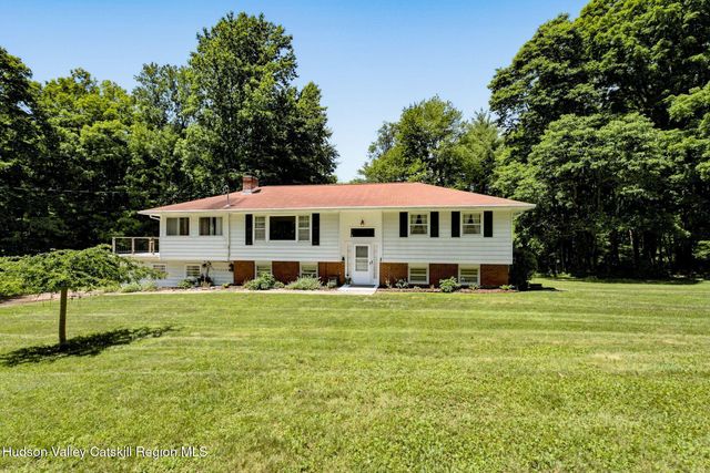 94 Lodge Road, Saugerties, NY 12477